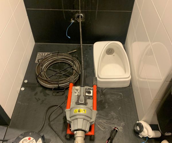Wc ontstopping 2 Wc ontstopping 2